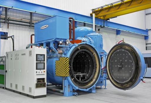 2) Vacuum furnaces of varying sizes are available to handle the needs of aerospace, motorsport, medical devices, instrumentation, oil and gas and precision tehnology sectors